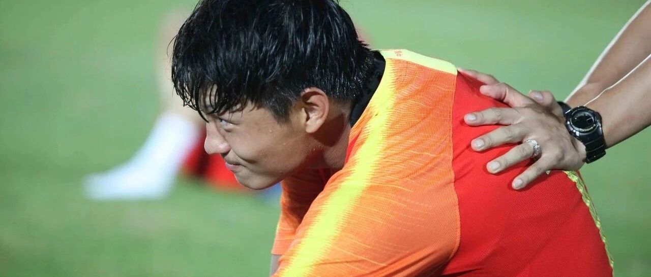 U22国足打中甲？不是睡了，就是醉了！