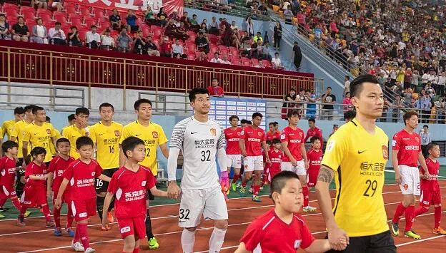 恒大国脚曾被莫名三停 问原因只得到这回答:滚滚滚