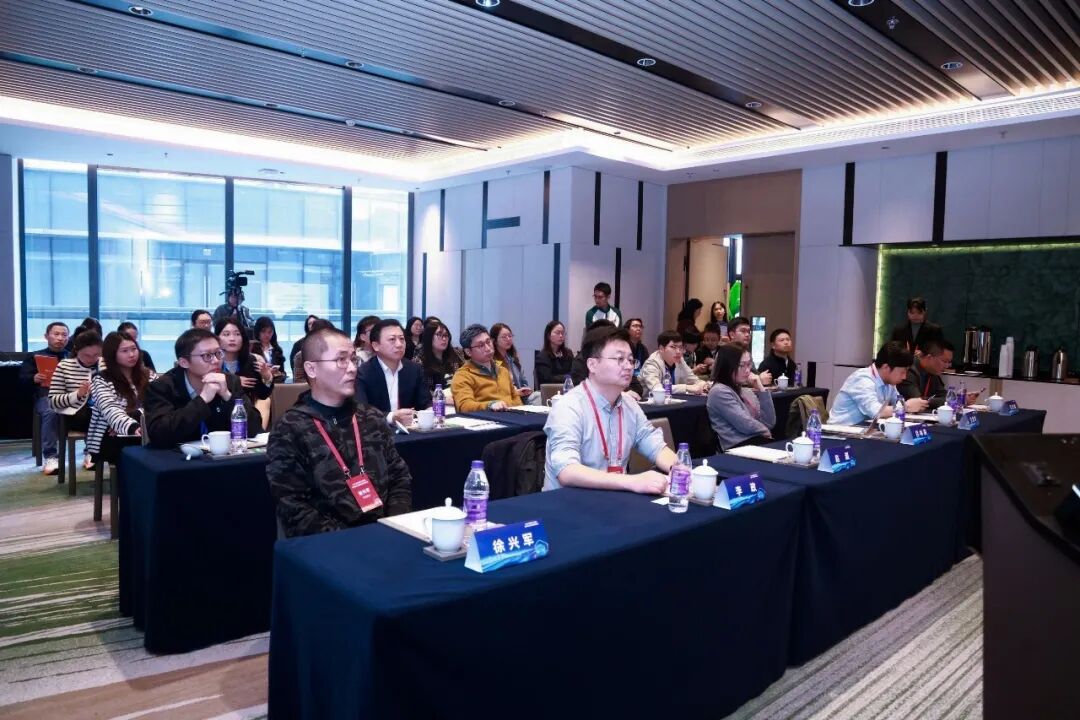 脑机接口芯片突破万级通量 这场路演让医疗黑科技走出实验室  第1张