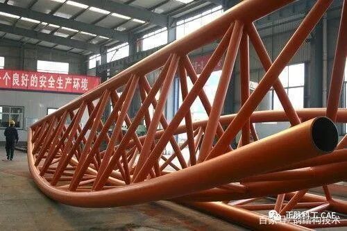 钢结构建筑事故分析 疲劳破坏案例(因高强螺栓疲劳而塌落)-正脉科工