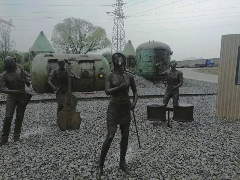 ���ļ��ͣ�ʫ�ⶫɽ�ϵ�2018д����