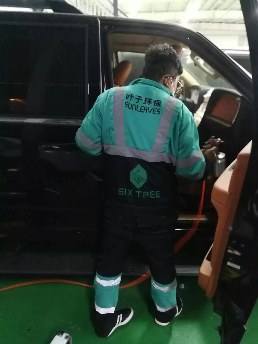 越野车除甲醛治理|新闻动态-武汉小小叶子环保科技有限公司