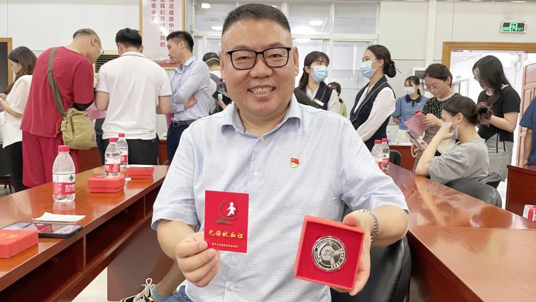 党支部书记兼常务副院长李永胜 党支部书记兼常务副院长李永胜