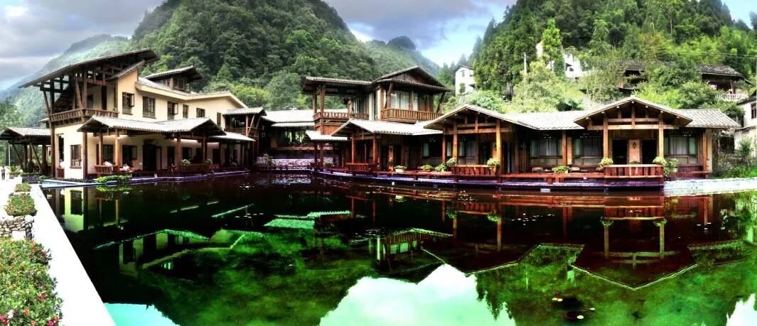 风华镇丨走进绥阳推介景区!川渝百家旅行商考察团集体"引流"