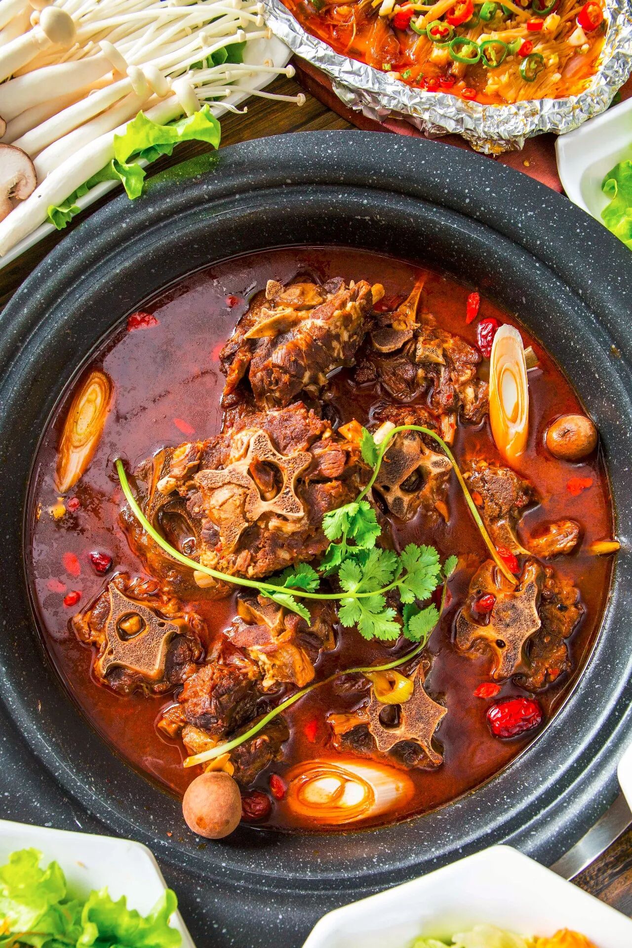 成都辣味美食交流组,6.8折!三潭路新开了家"羊蝎子火锅"!