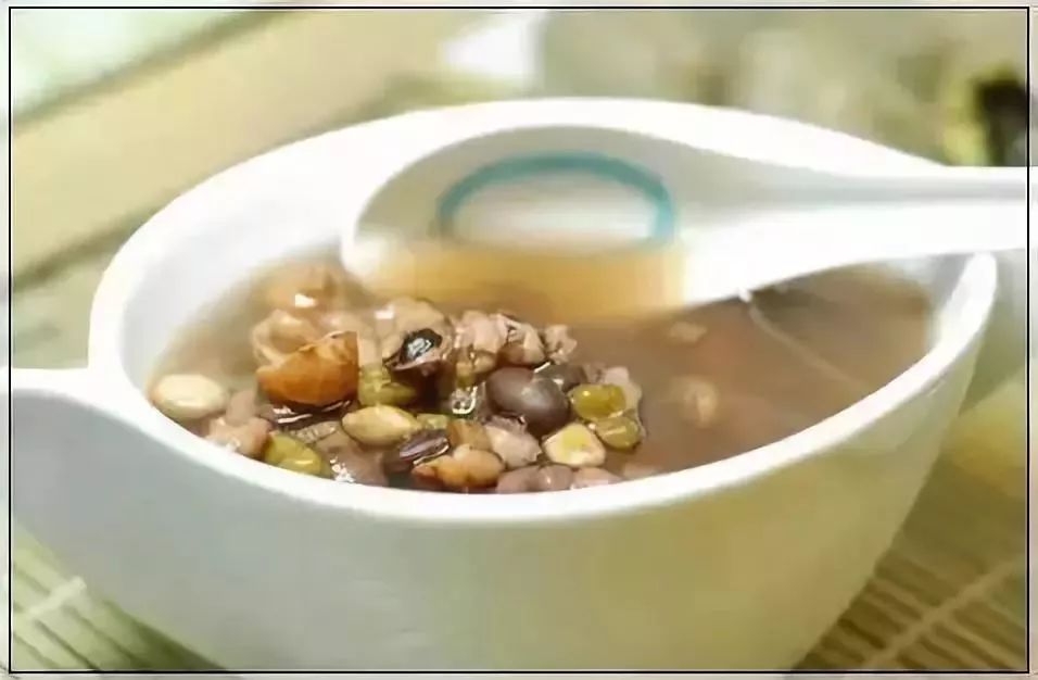 【瘦身飲食】一碗爛豆湯，讓你瘦8斤還變年輕，當天吃當天瘦！ 運動 第4張