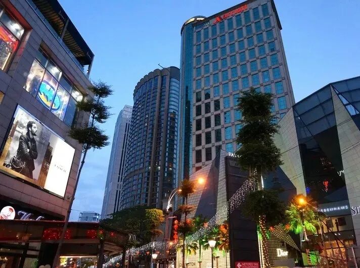 吉隆坡丽思卡尔顿892含早1晚 春节初三起不加价 全球最便宜丽思套餐
