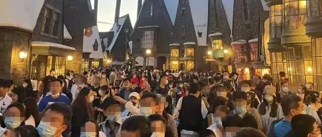 十一从全国各地传回来的照片，高铁变地铁，景点挤爆！