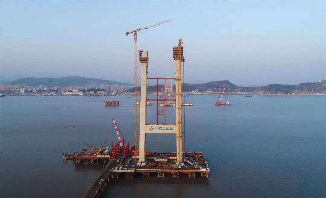 【5/29更新】两主缆钢丝加起来总长能绕地球2圈，世界首座三塔四跨双层钢桁梁悬索桥建成的图18