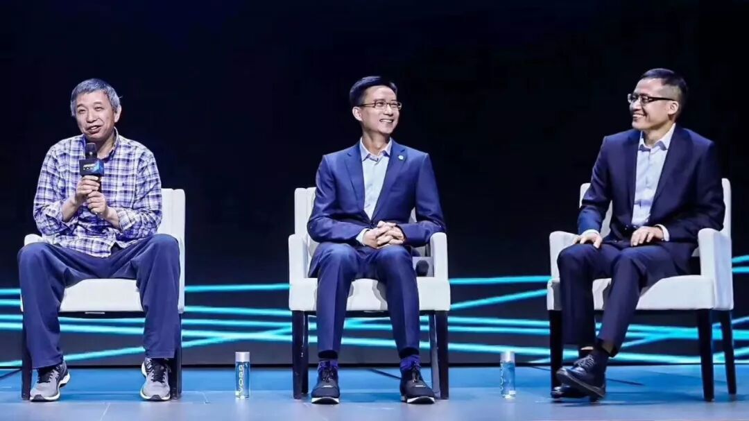 it服装 从着装风格变化看IT行业变迁