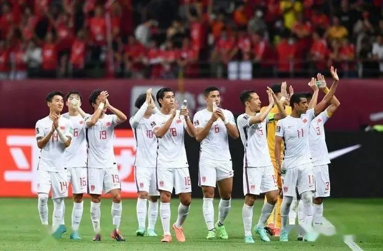 中国对卡塔尔比赛直播_海湾杯 卡塔尔vs巴林_卡塔尔世界杯各国比赛服