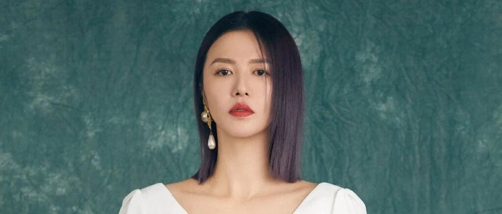她的新专辑，唱了11位女性的故事