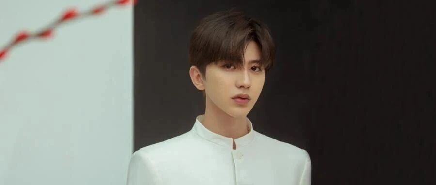 快现身！蔡徐坤喊你来过开“新”小年夜