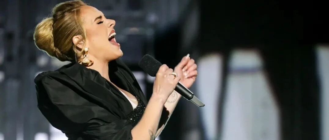 听说格莱美已经连夜给她制作奖杯了？