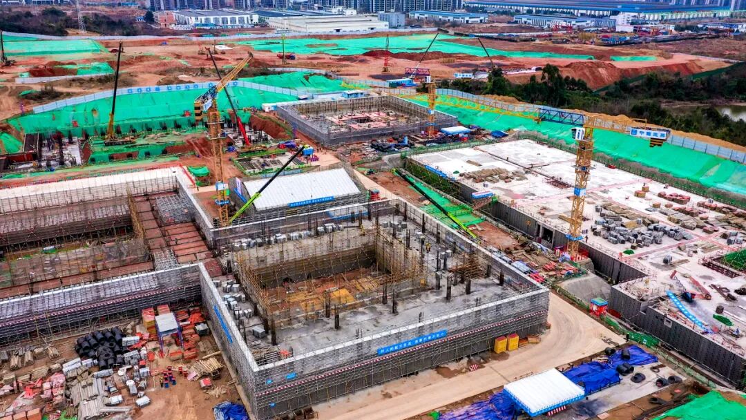 華附新世界學校地址_清華附中地址_華附高中部地址