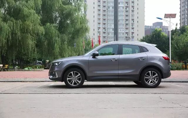 15万的SUV也有回头率？不信开这台车试试！