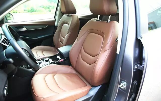 15万的SUV也有回头率？不信开这台车试试！