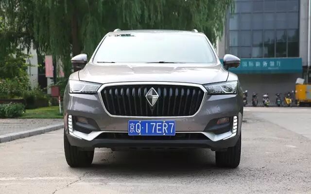 15万的SUV也有回头率？不信开这台车试试！