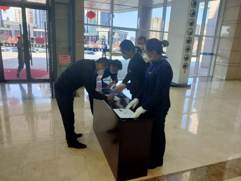 元宵佳节不离岗 守望安康和团圆(图15)