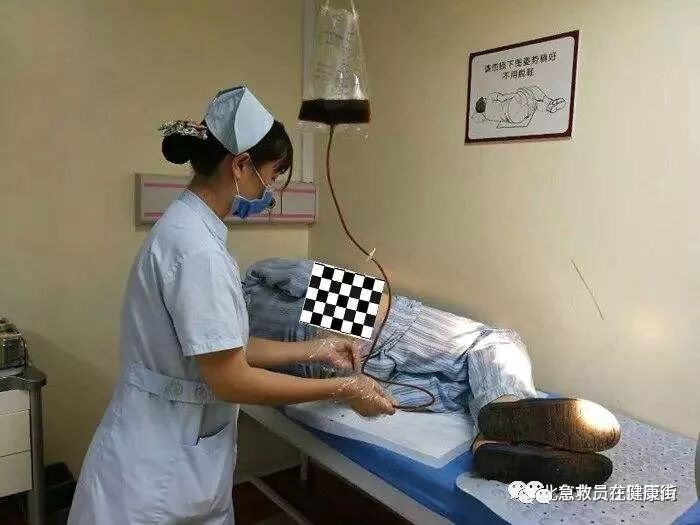 怎么无器材灌肠灌肠术（一）_https://www.jmylbn.com_新闻资讯_第2张