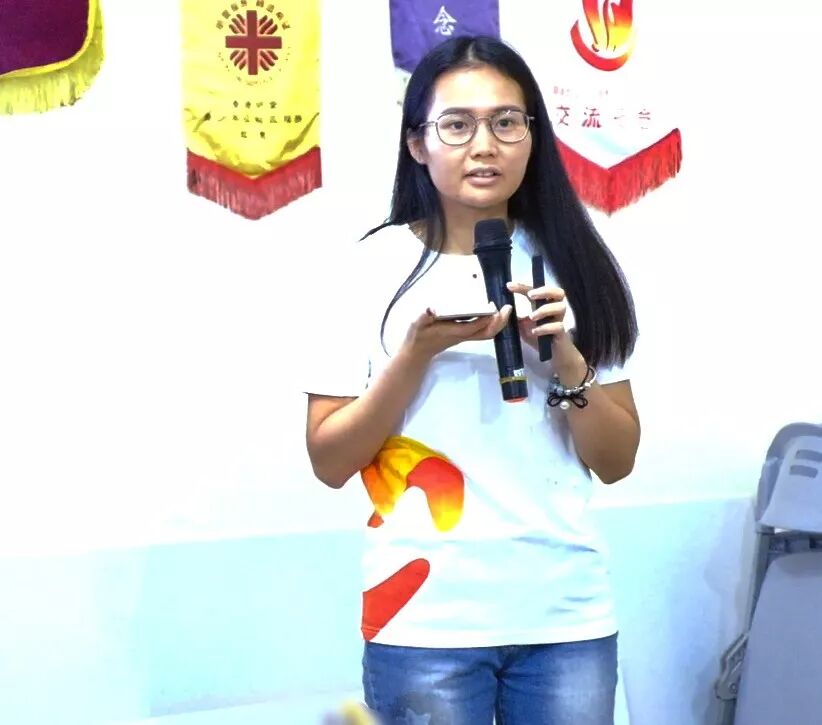 （图：腾讯MIG公益代表林翠榆发言）