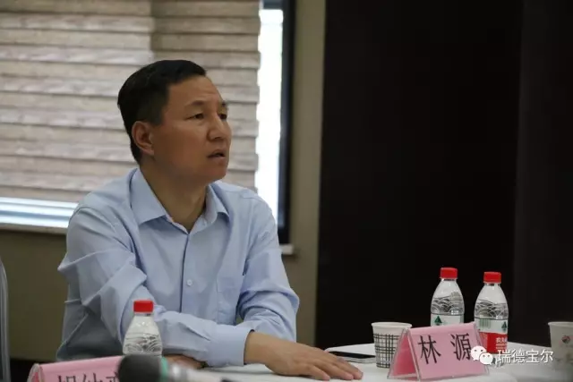 人工骨料与外加剂高效应用技术沙龙在西安召开 人工骨料与外加剂高效应用技术沙龙在西安召开