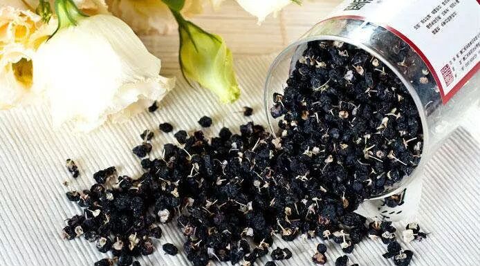 中医认为：黑枸杞补肾壮阳效果显著，被历代名家推崇为延年益寿的