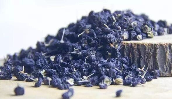 黑枸杞不仅护眼，吃过黑枸杞的男人，越来越阳刚！