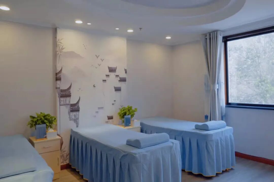 ˬˬˬ�������ϣ�������400�O�ɶ���Ҫ���ˣ��ɶ�+��ԡ+���ɰ�Ħ��ȫ�ײ���30��Ǯ������40���ӣ���һ�ξͰ��ϣ�