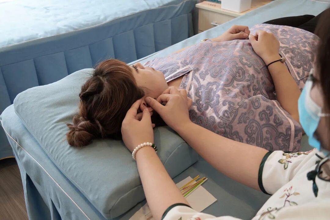 ˬˬˬ�������ϣ�������400�O�ɶ���Ҫ���ˣ��ɶ�+��ԡ+���ɰ�Ħ��ȫ�ײ���30��Ǯ������40���ӣ���һ�ξͰ��ϣ�