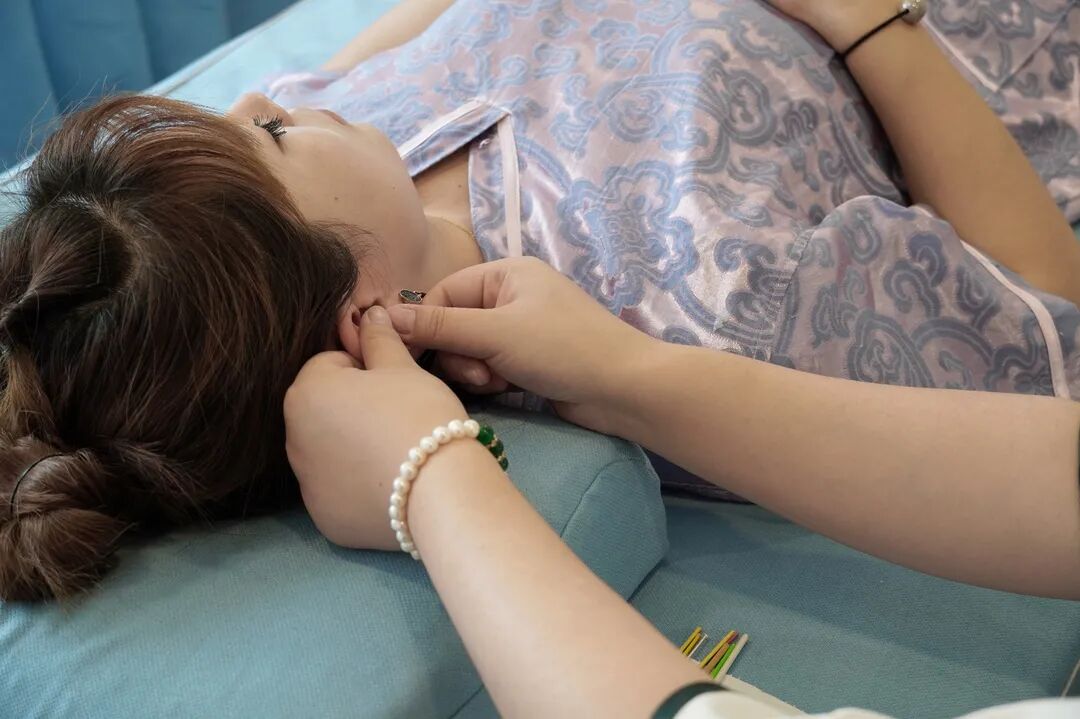 ˬˬˬ�������ϣ�������400�O�ɶ���Ҫ���ˣ��ɶ�+��ԡ+���ɰ�Ħ��ȫ�ײ���30��Ǯ������40���ӣ���һ�ξͰ��ϣ�