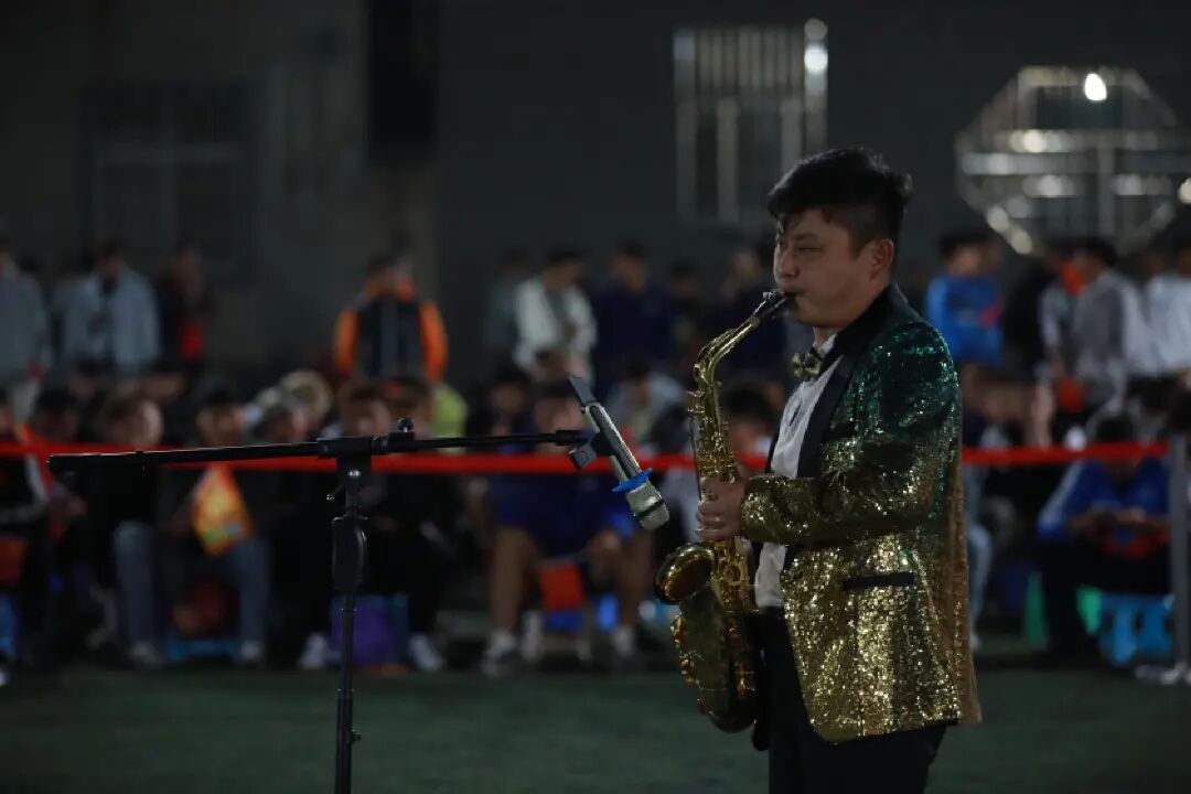 聂远声援家乡：夏日再赴贵州村超之约