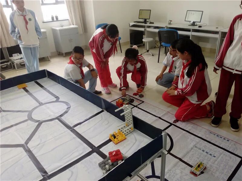 临沂大学师范_四川外国语大学成都学院师范系男神_上海师范大学财务处