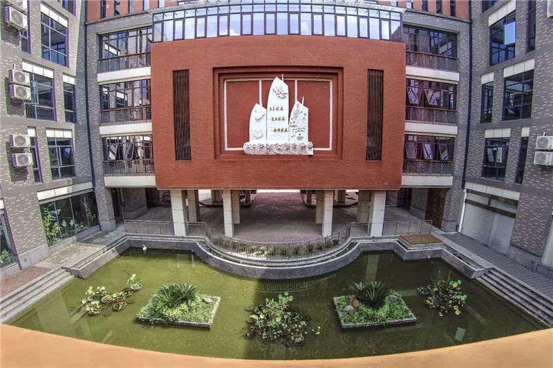 临沂大学师范_上海师范大学财务处_四川外国语大学成都学院师范系男神