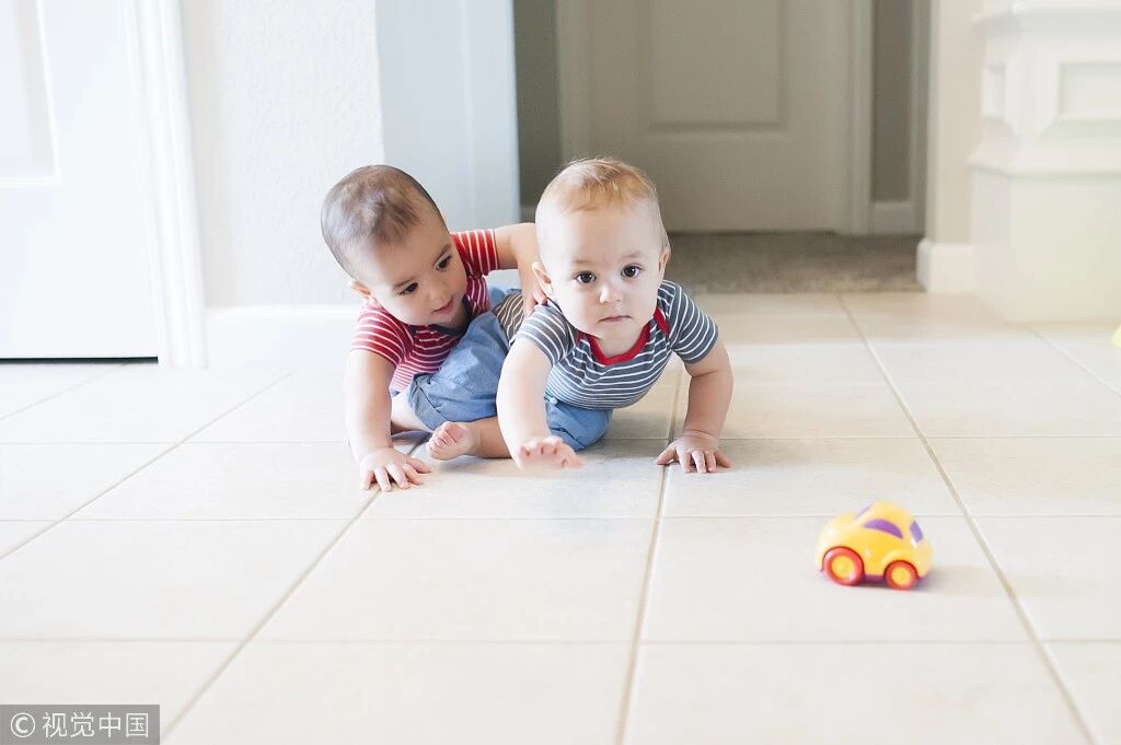 孩子走路易摔跤、平衡感差，是感统失调吗？