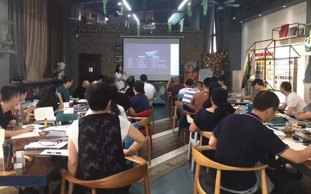 https://image.ipaiban.com/upload-ueditor-image-20180727-1532657842109022531.jpg