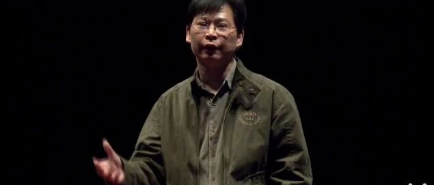 十年前，他卖掉学区房，放弃名校，现在他后悔了吗?
