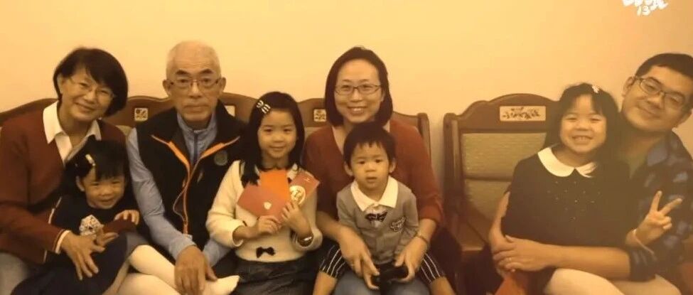 40岁全职太太，逼疯全家人！为省钱在厕所产子、10年连生6胎，公婆痛哭：求你别生了！