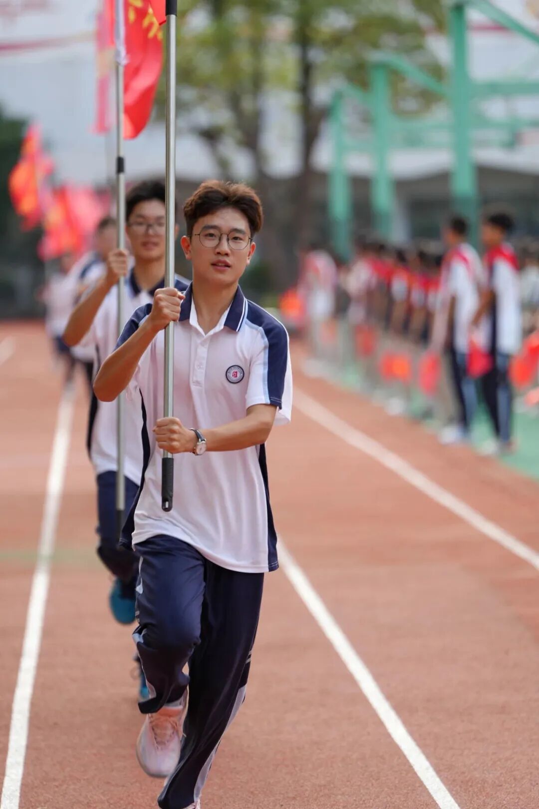 开学季|温二职专举行2023学年开学典礼_带着_发展_高三