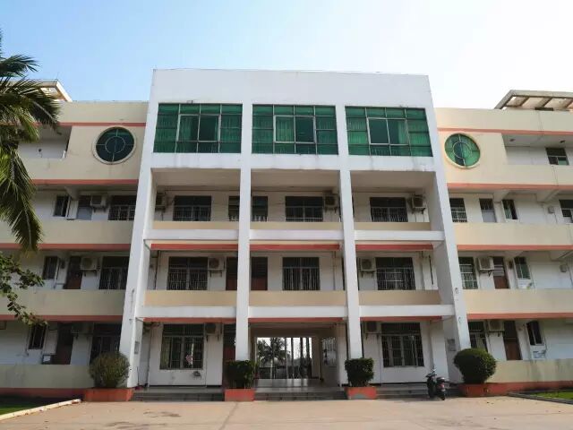 遇见国兴中学母校如故别易会难想念却再也回不去的时光