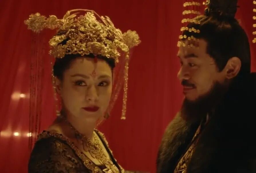 被嘲大饼脸，自降身价演烂片，冻卵尝尽苦头，阿娇离婚放飞自我胖到认不出？（组图） - 3
