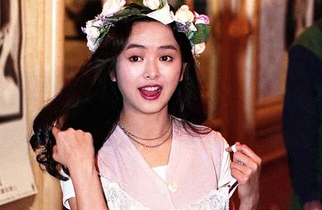 16岁红遍亚洲、22岁成豪门弃妇，被爆“欲女”X无度，如今墓地“撒骨灰”？（组图） - 2