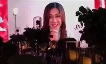 忍不住和已婚男车Z？纯纯女被3壮汉“围住”无法起身，装绿茶插足让天王为她悔婚？（组图） - 44