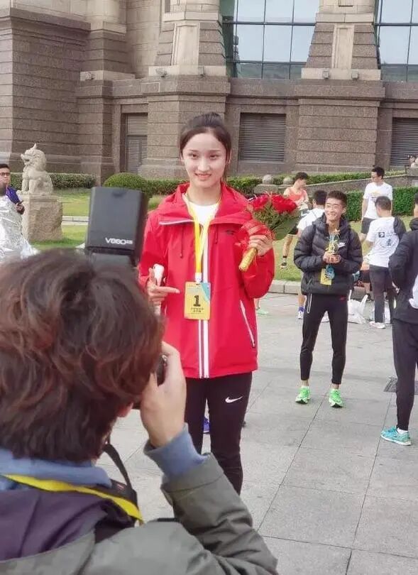 Li Meizhen Goddess Of Running Li Zhixuan s Younger Martial Sister Li Meizhen Goddess Of Running Li Zhixuan s Younger Martial Sister