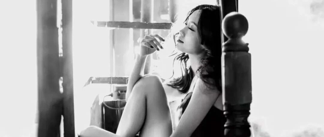 龙套多年的张小斐逆袭获影后，她的身材瞬间刷屏了