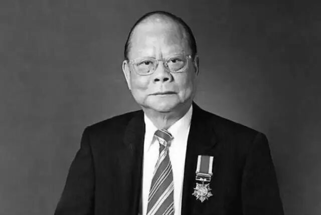 



有一种爱国叫曾宪梓，这位爱国企业家、慈善家走了，享年85岁
