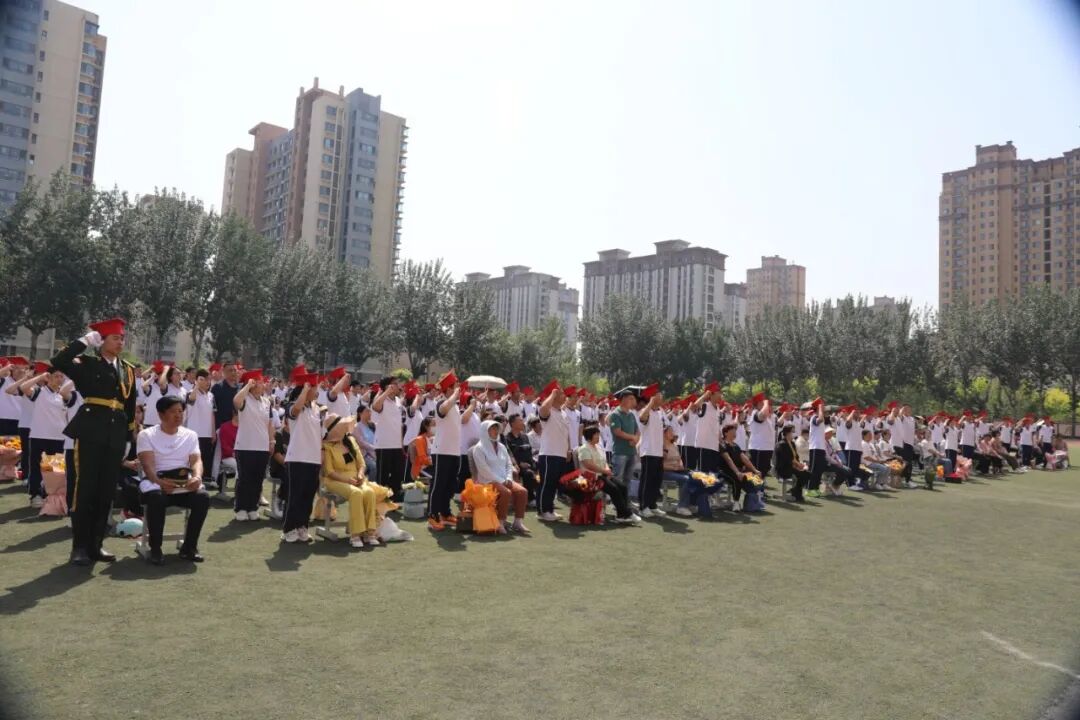 十八而立 青春有志 廊坊八中隆重举行第十五届成人礼仪式