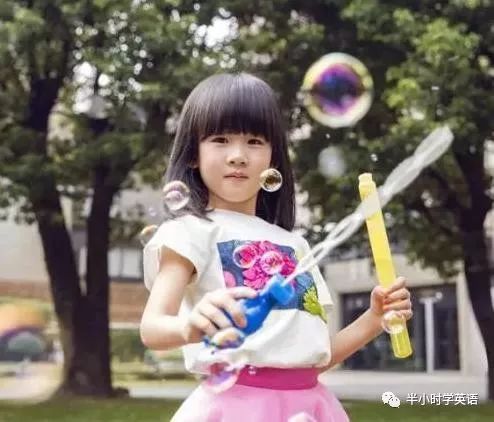 像coco一样重叠英文名:高圆圆女儿英文名"rhea"有什么寓意？你知道怎么起英文名吗？