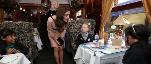 全球最奢华列车：曾为皇家御用 最便宜的票价超过2100元｜财看见