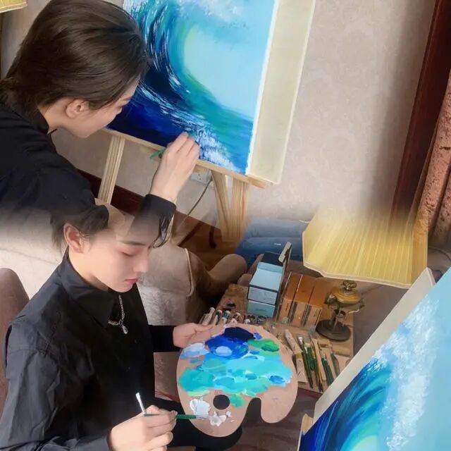 37岁军嫂张馨予晒自家院子火了变身农夫屋前种菜屋后养花